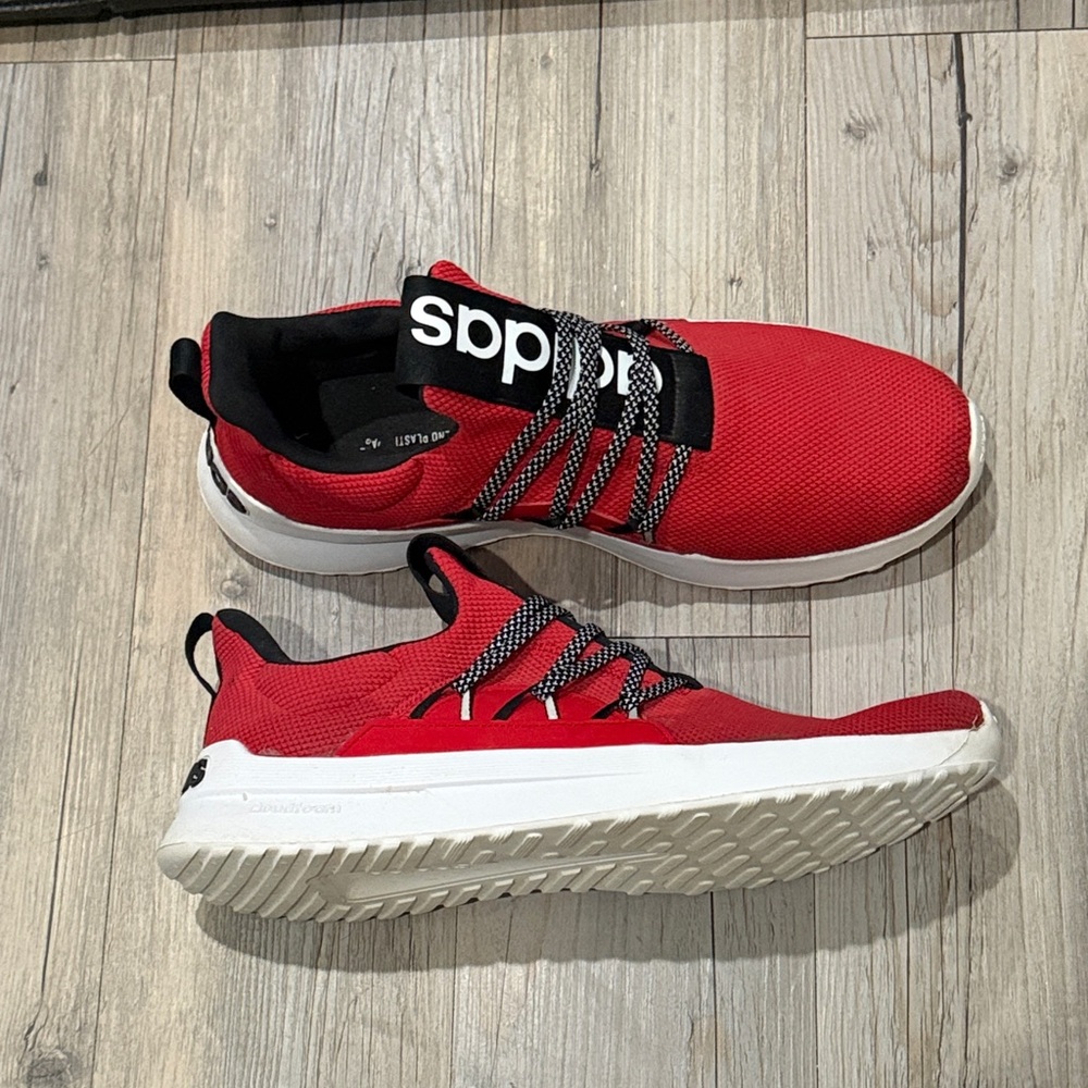 EUC ADIDAS CLOUDFOAM SNEAKER RED